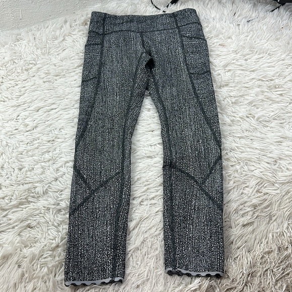 Lululemon Tight Stuff Tight II (25") Salt Alpine White Black - Picture 1 of 7